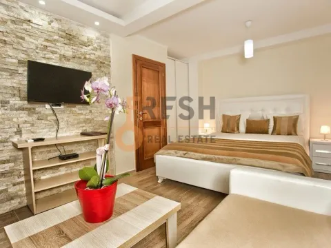 Prodaja, kuća, 400m², Tivat, Crna Gora - image 6