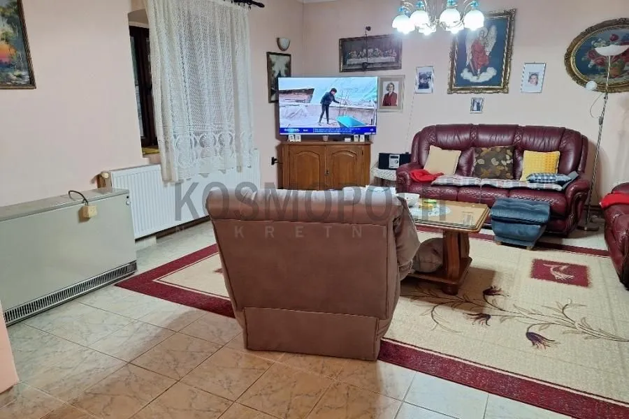Prodaja, trosoban stan, 85m², Centar, Pančevo