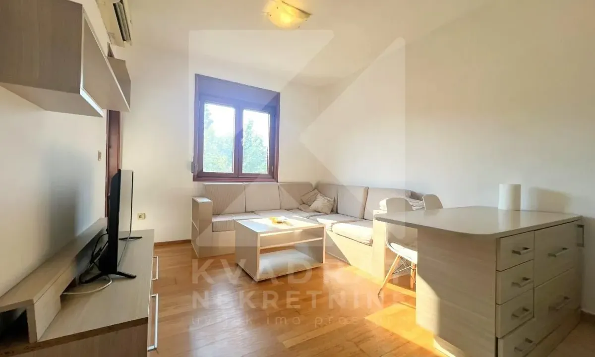 Rent, one bedroom apartment, 37m², Pobrežje, Podgorica