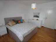 Izdavanje, četvorosoban stan, 130m², Savski Venac, Beograd - image 12