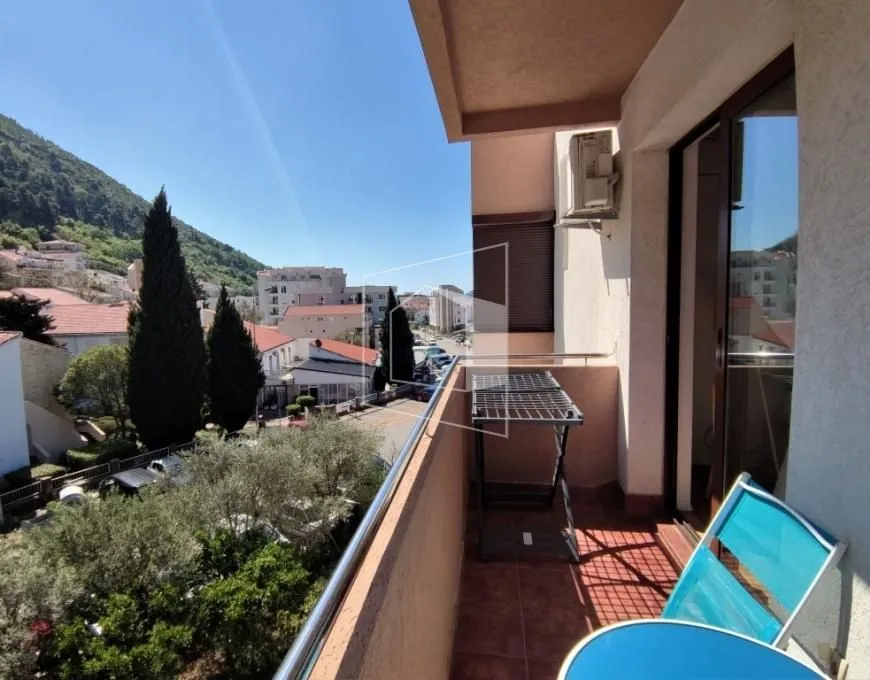 Prodaja, jednosoban stan, 40m2, Podkošljun, Budva