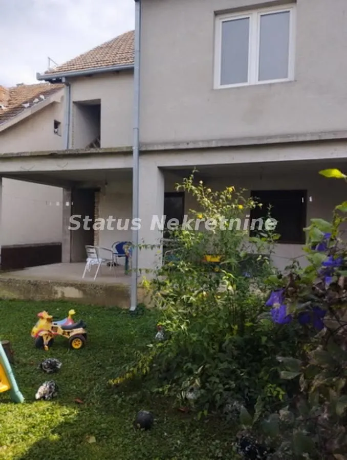 Prodaja, kuća, 228m², Kać, Novi Sad Sve Podlokacije