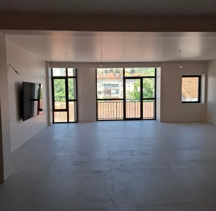 Sale, two bedroom apartment, 127m², Centar, Podgorica