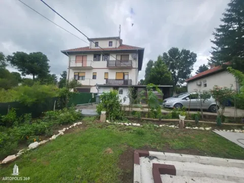 Prodaja, kuća, 147m², Umčari, Grocka - image 16