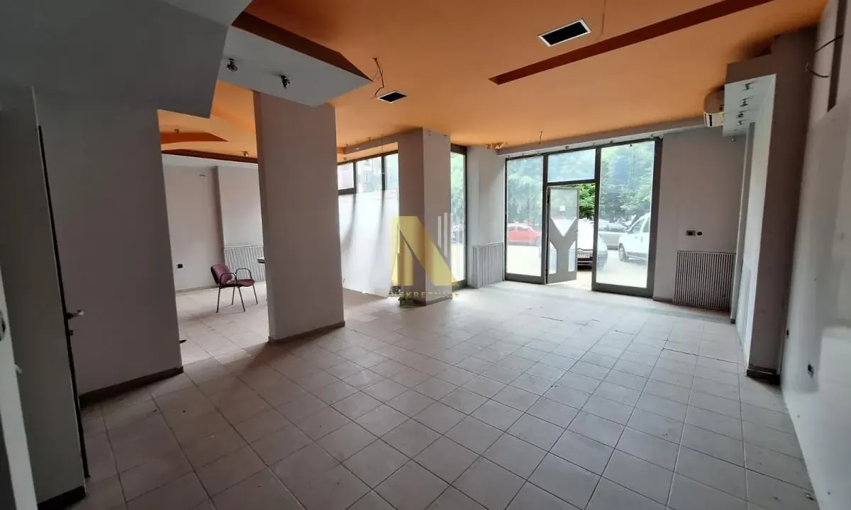 Rent, office space, 66m², Novo naselje, Novi Sad