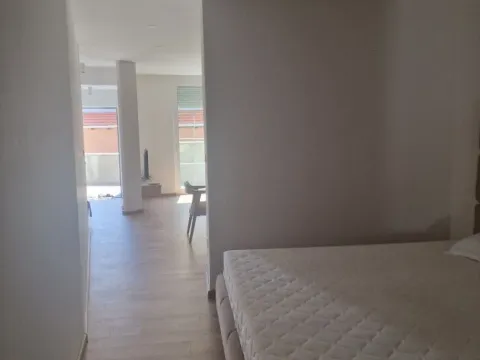 Rent, studio apartment, 46m², Gradiošnica, Tivat - image 7