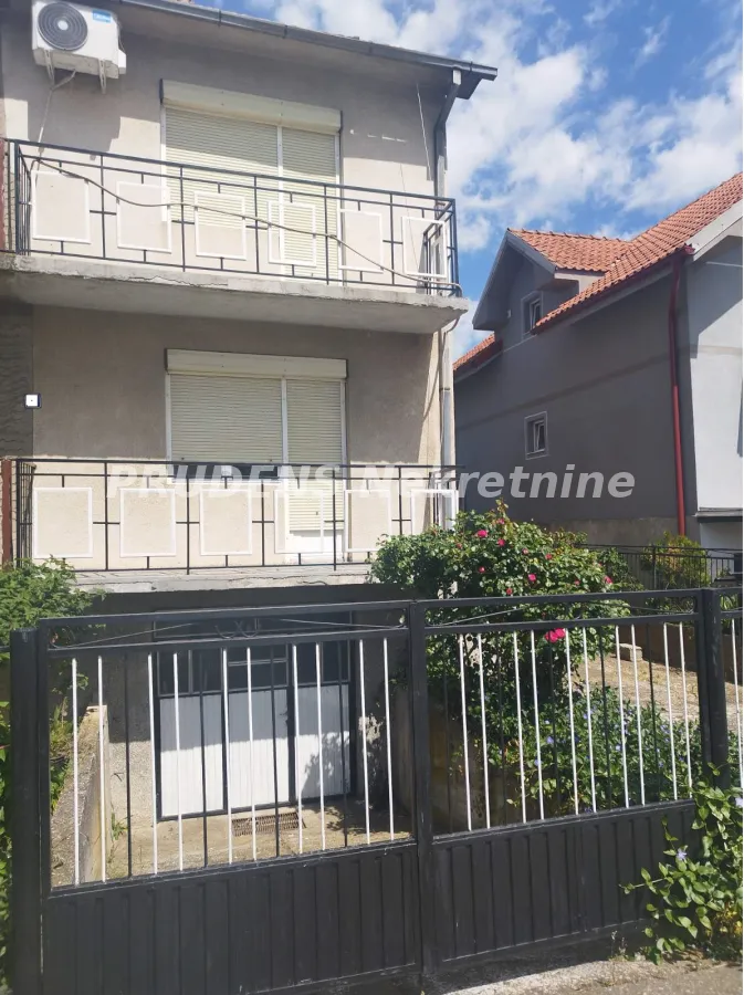 Sale, house, 120m², Dobanovci, Surčin