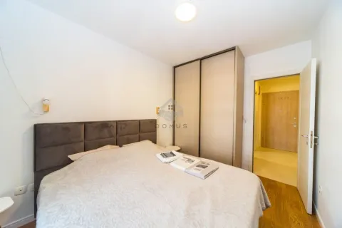 Rent, one bedroom apartment, 50m², Central Point, Podgorica - image 7