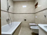 Sale, house, 200m², Rogami, Podgorica - image 14