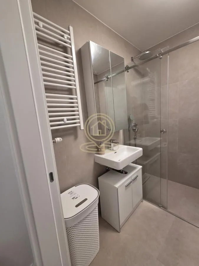 Rent, one bedroom apartment, 40m², Retenzija, Beograd