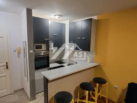 Rent, one bedroom apartment, 33m², Grbavica, Novi Sad Sve Podlokacije - image 5