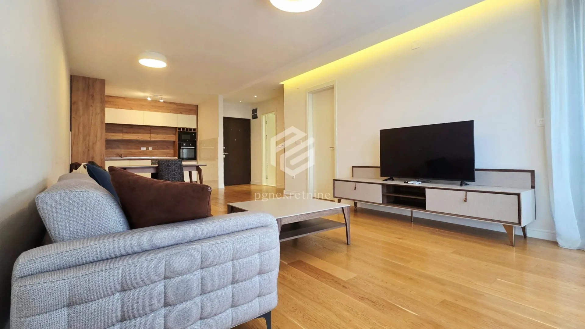 Prodaja, jednosoban stan, 63m², Podgorica, Crna Gora