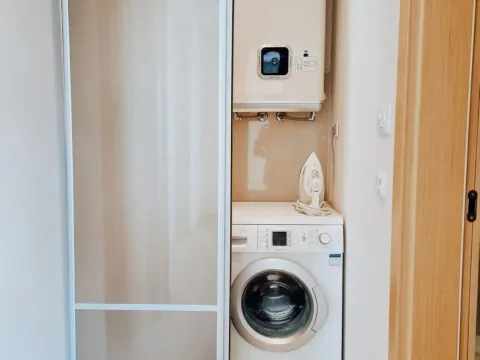 Prodaja, jednosoban stan, 61m², Centar, Budva - image 4