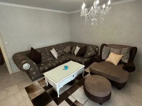 Izdavanje, kuća, 176m², Lastva Grbaljska, Kotor - image 14