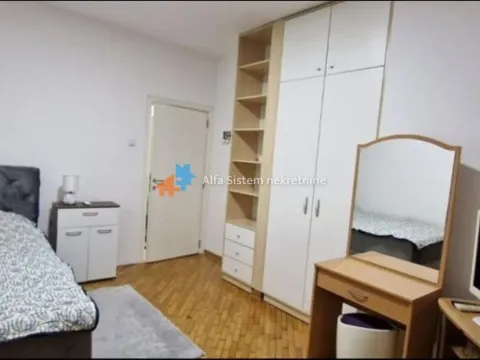 Rent, apartment, 65m², Južni Bulevar, Vračar Sve Podlokacije - image 8