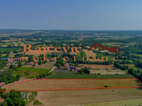 Zemljište in Mladenovac