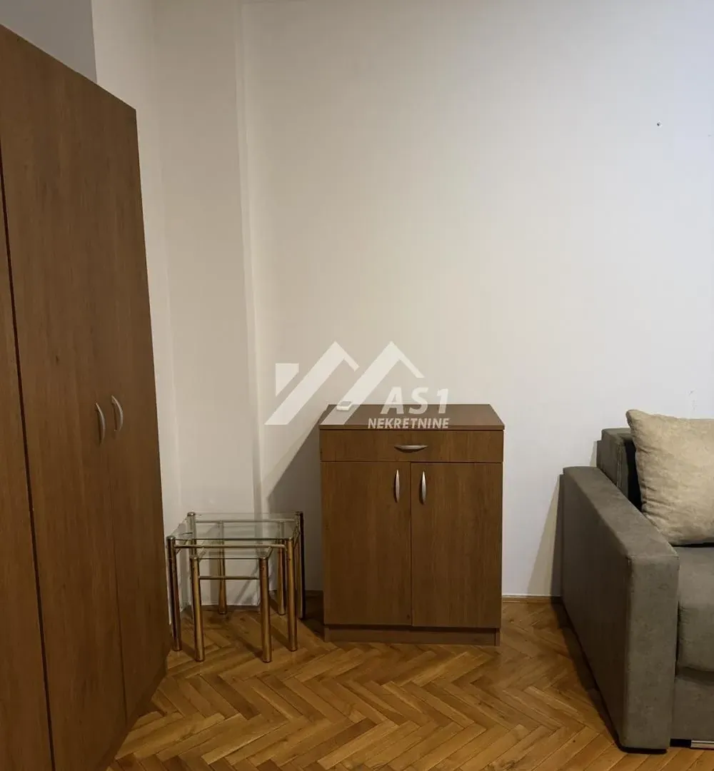 Izdavanje, stan, 30m², Detelinara, Novi Sad Sve Podlokacije