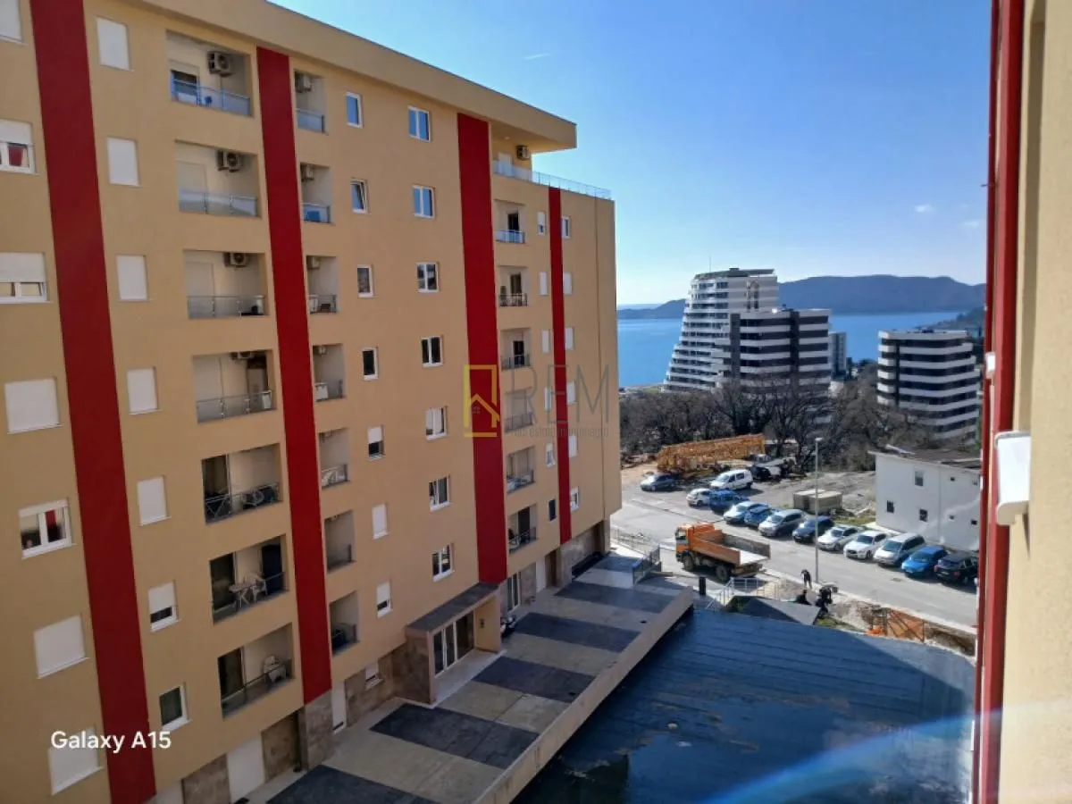 Sale, studio apartment, 32m², Bečići, Budva
