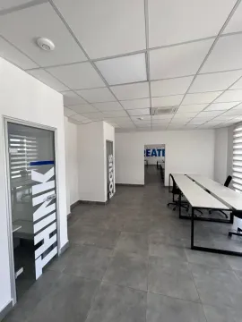 Izdavanje, poslovni prostor, 158m², Centar, Budva - image 4