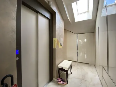 Izdavanje, trosoban stan, 190m², Bulevar Evrope, Novi Sad Sve Podlokacije - image 14