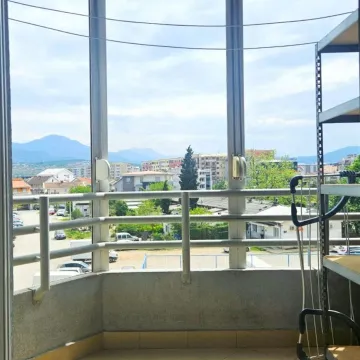 Rent, one bedroom apartment, 37m², Stari Aerodrom, Podgorica - image 10