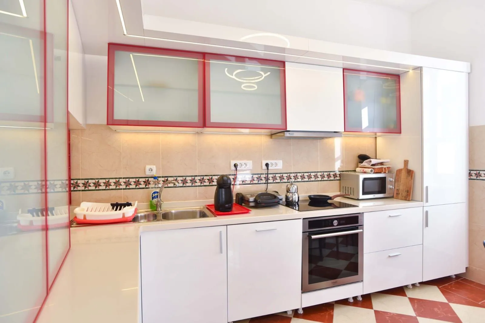 Prodaja, trosoban stan, 86m², Stari Grad, Budva