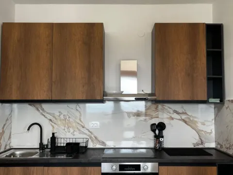 Izdavanje, kuća, 63m², Krimovica, Kotor - image 12