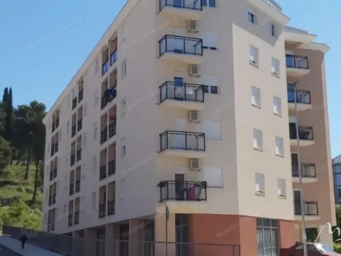 Prodaja, jednosoban stan, 41m², Ljubović, Podgorica - image 7