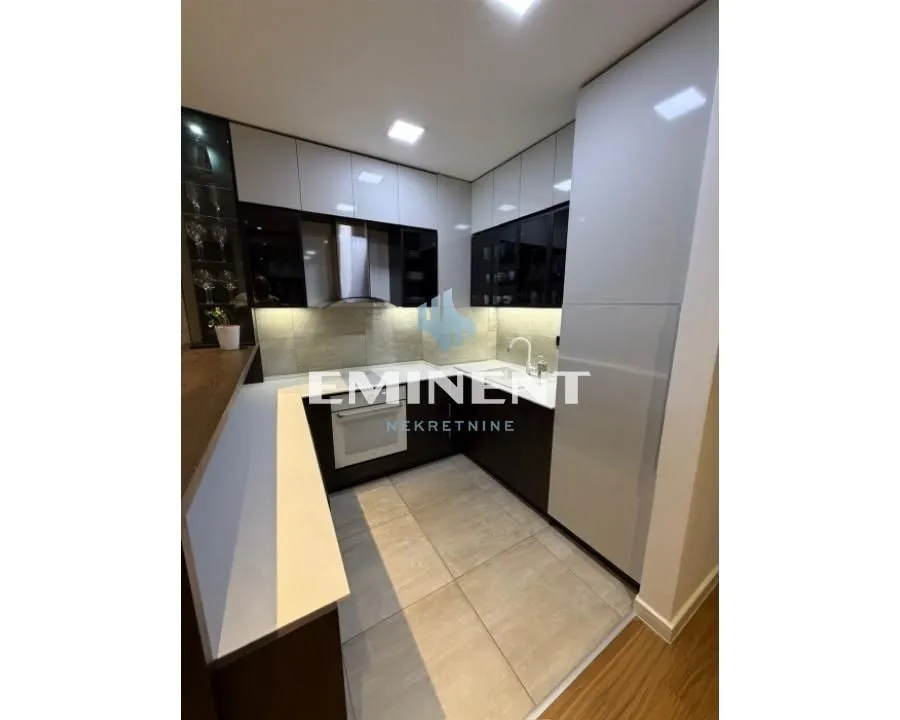 Rent, two bedroom apartment, 58m², Zemun Centar, Zemun Sve Podlokacije