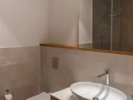 Izdavanje, dvosoban stan, 75m², Luštica Bay, Tivat - image 4