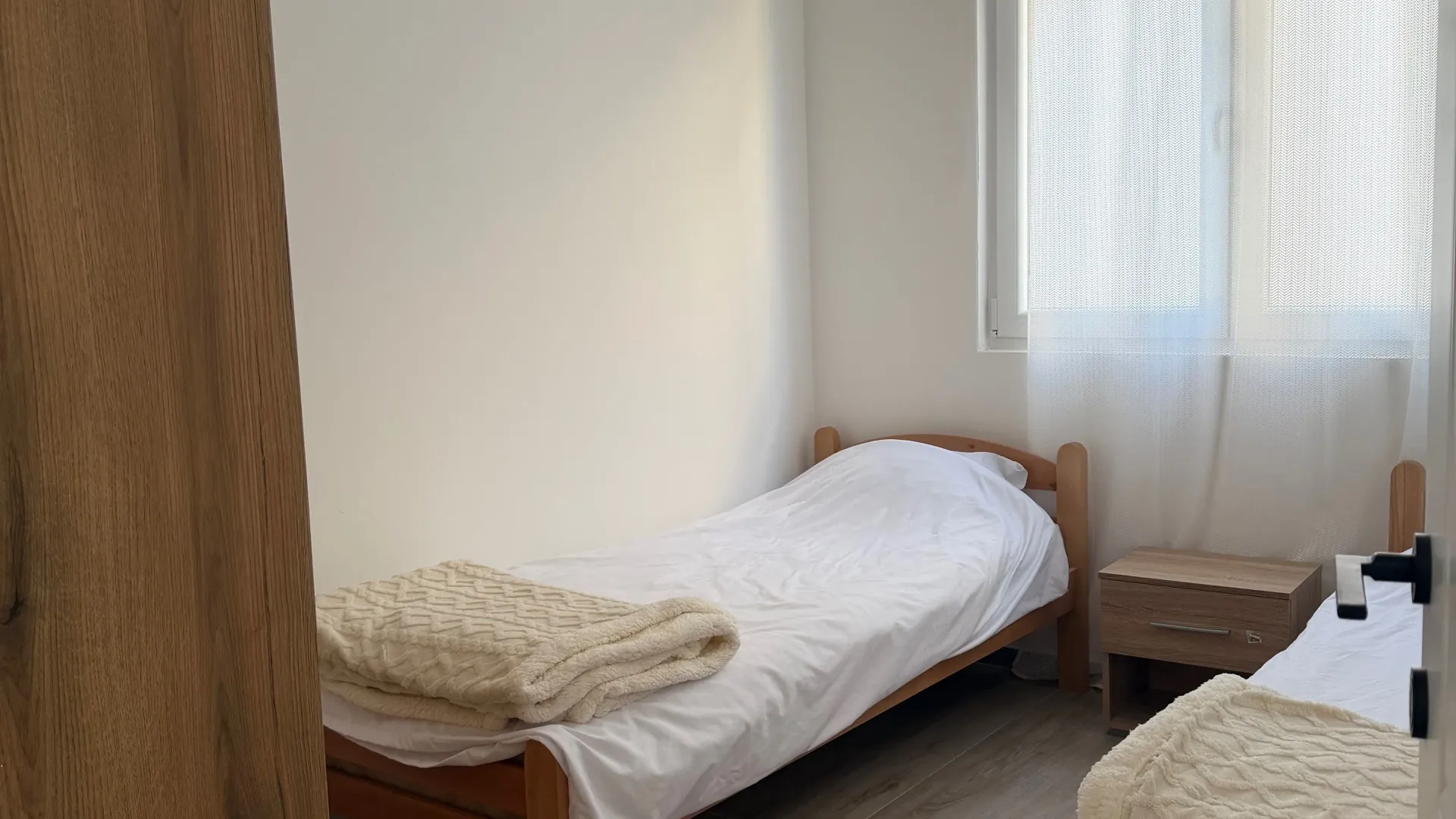 Izdavanje, jednosoban stan, 37m², Bonići, Tivat