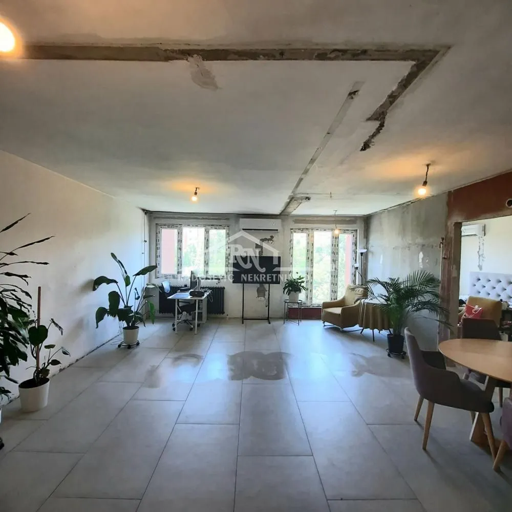 Sale, three bedroom apartment, 84m², Banjica, Voždovac Sve Podlokacije