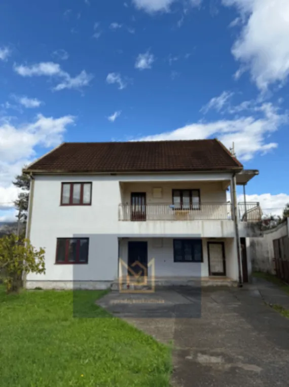 Prodaja, kuća, 200m², Grlić, Danilovgrad