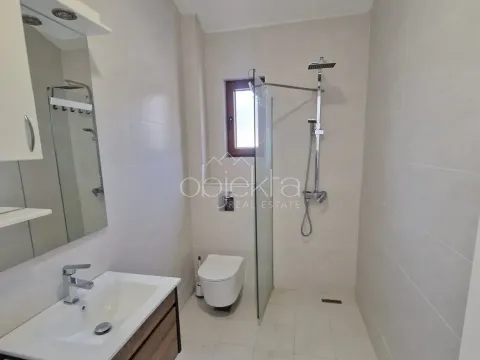 Rent, house, 400m², Tivat, Crna Gora - image 4