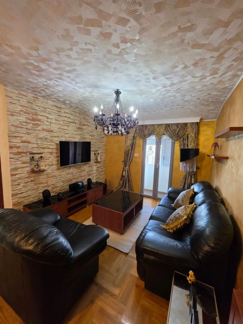 Izdavanje, dvosoban stan, 65m², City Kvart, Podgorica