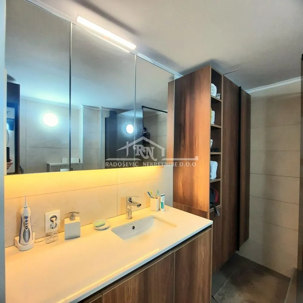 Prodaja, četvorosoban stan, 102m², Čukarica, Beograd