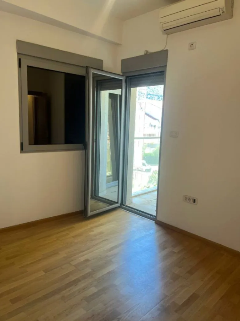 Prodaja, trosoban stan, 94m², Rozino, Budva
