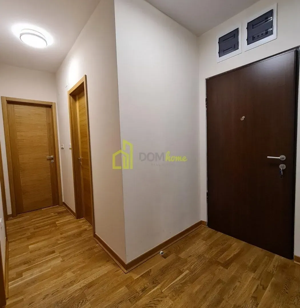 Izdavanje, dvosoban stan, 64m², City Kvart, Podgorica