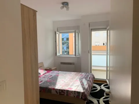 Rent, one bedroom apartment, 45m², City Kej, Podgorica - image 3