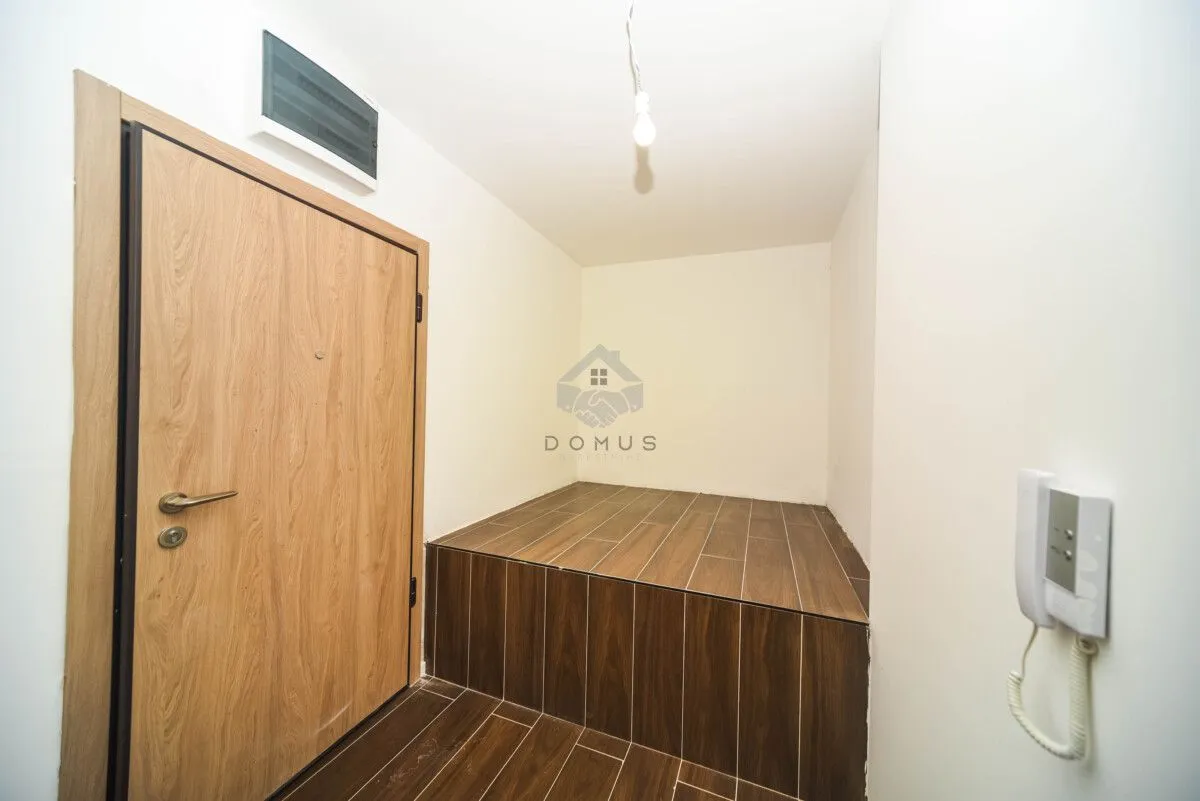 Prodaja, jednosoban stan, 54m², Tološi, Podgorica