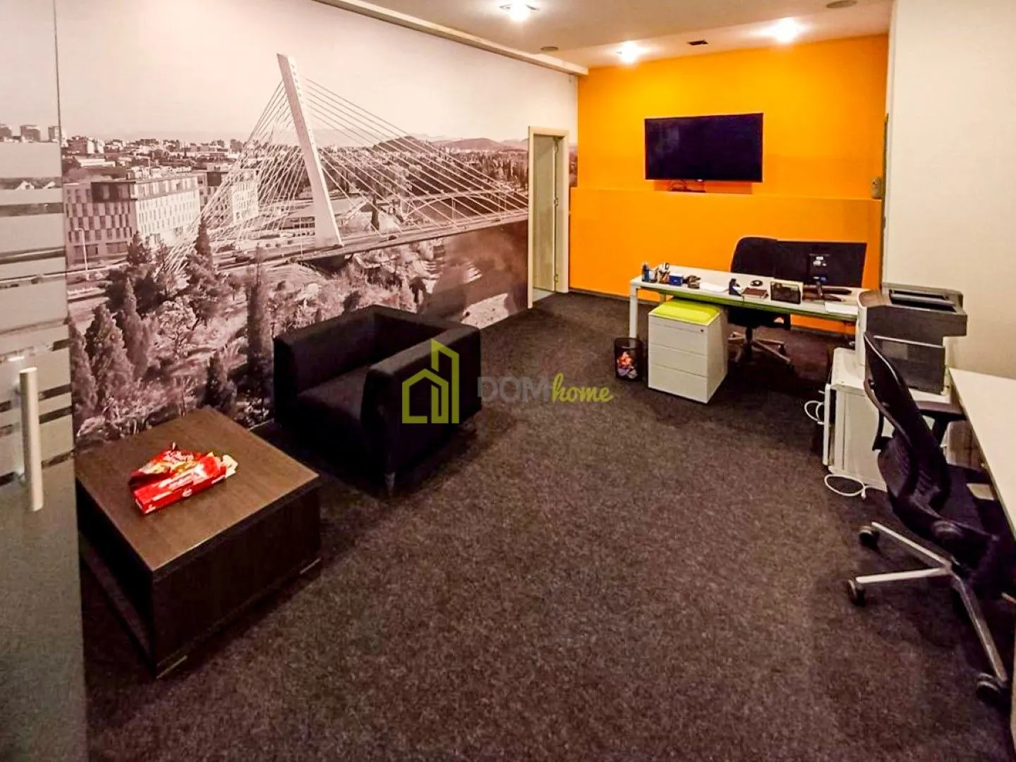 Rent, office space, 60m², Momišići, Podgorica