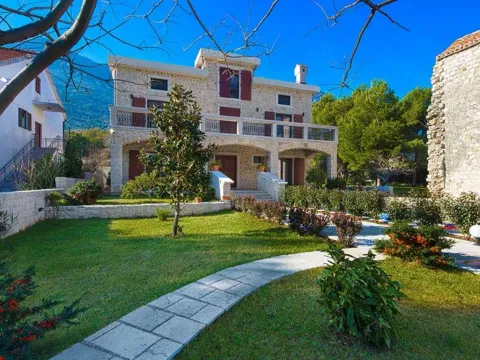 Sale, house, 497m², Prčanj, Kotor - image 6
