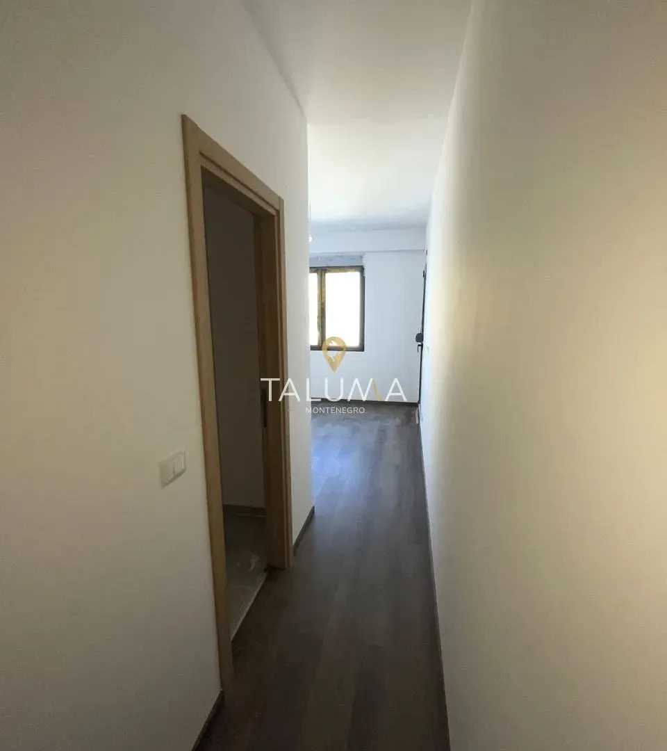 Prodaja, dvosoban stan, 80m², Pobrežje, Podgorica