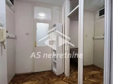 Izdavanje, dvosoban stan, 40m², Banovo Brdo, Beograd - image 18