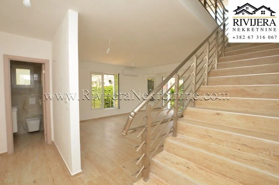 Prodaja, trosoban stan, 95m², Đenovići, Herceg Novi
