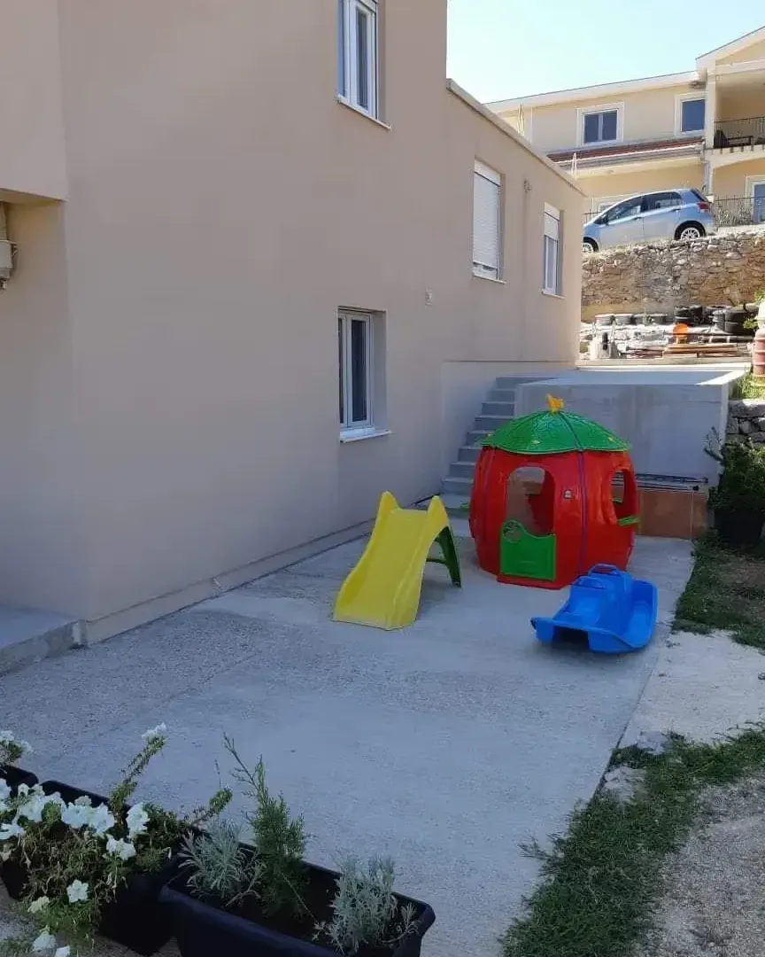 Prodaja, kuća, 130m², Tivat, Crna Gora