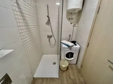 Prodaja, jednosoban stan, 47m², City Kvart, Podgorica - image 7