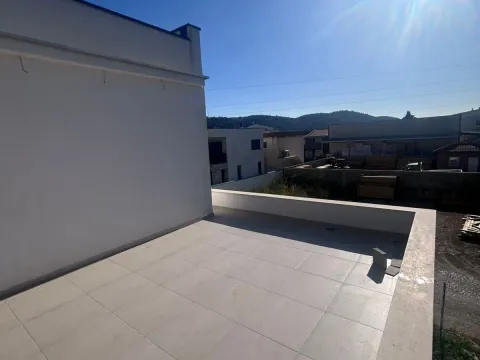 Sale, house, 225m², Polje, Bar - image 8