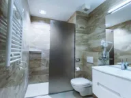 Sale, two bedroom apartment, 77m², Tree cane, Budva - image 10