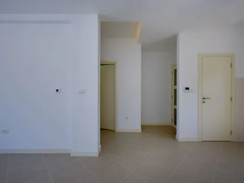 Sale, three bedroom apartment, 62m², Dobrota, Kotor - image 14